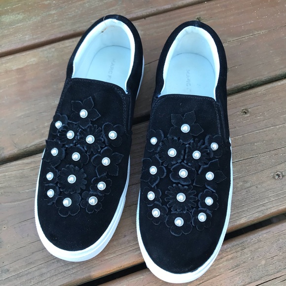 Marc Fisher Sneaker Slip On - Picture 2 of 13